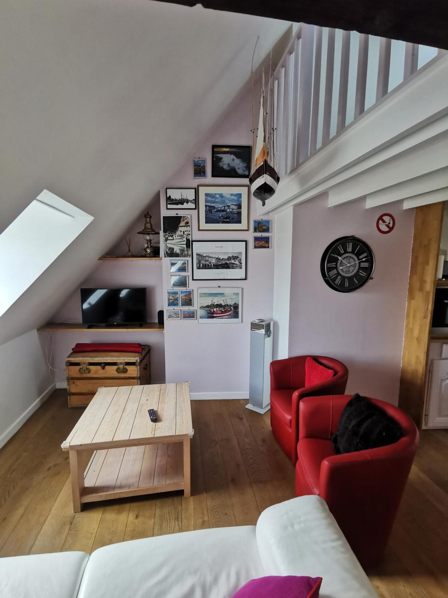 Phare Des Impressionnistes Appartement Honfleur Buitenkant foto